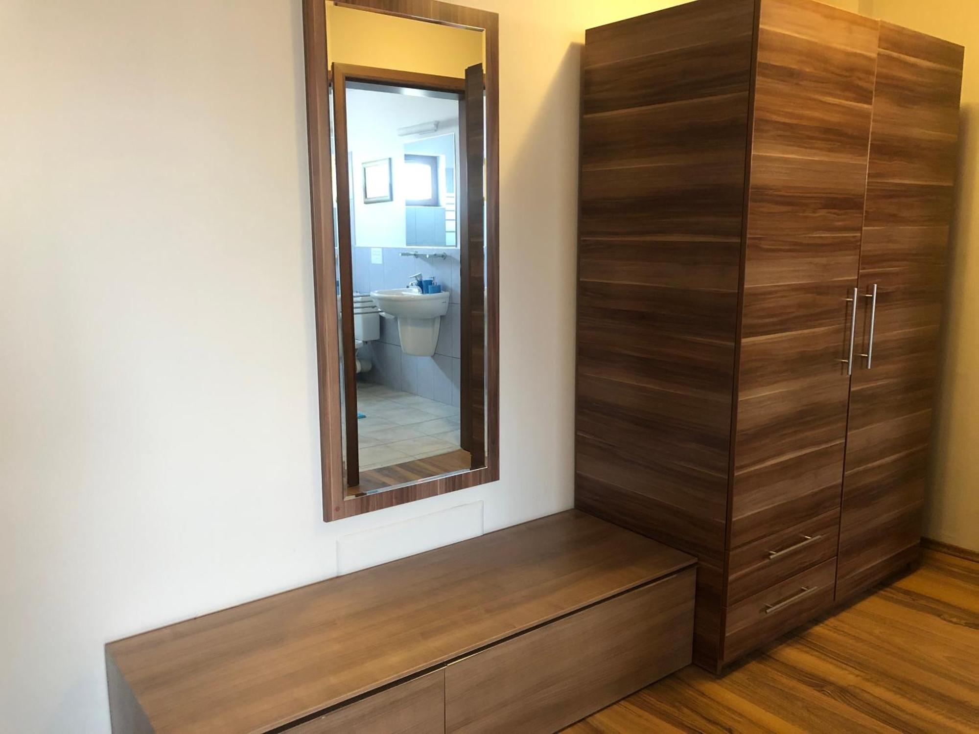 Cabrio Apart Hotel Cluj-Napoca Ngoại thất bức ảnh