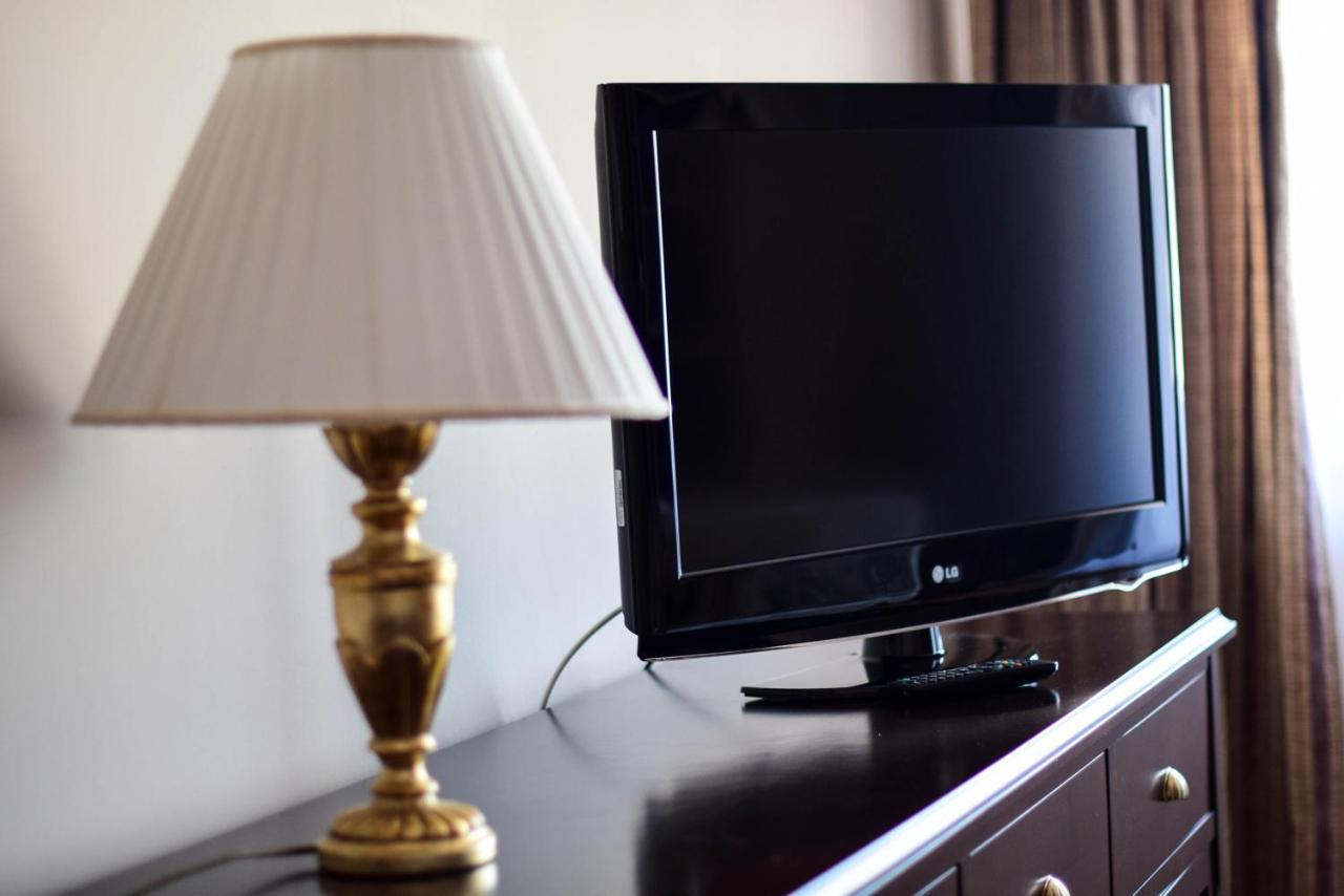 Cabrio Apart Hotel Cluj-Napoca Ngoại thất bức ảnh