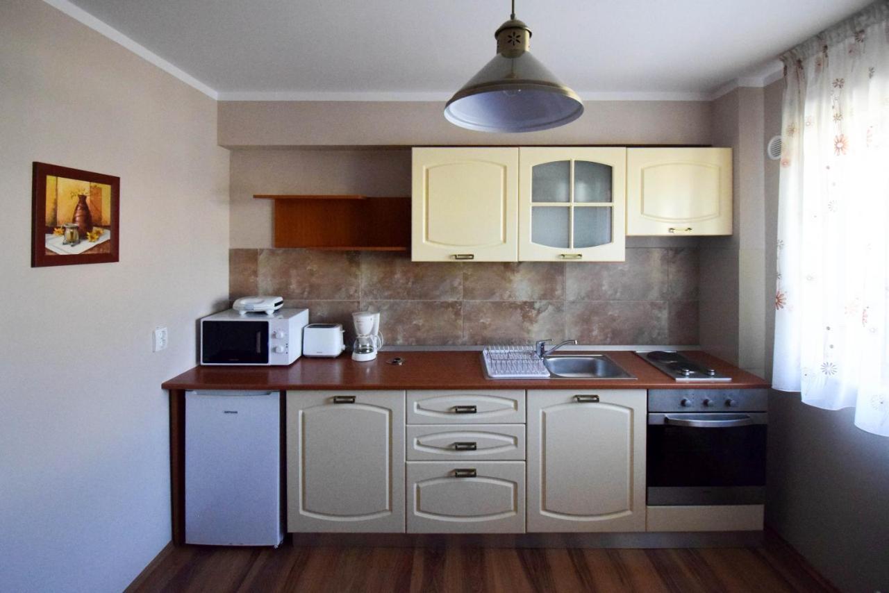 Cabrio Apart Hotel Cluj-Napoca Ngoại thất bức ảnh
