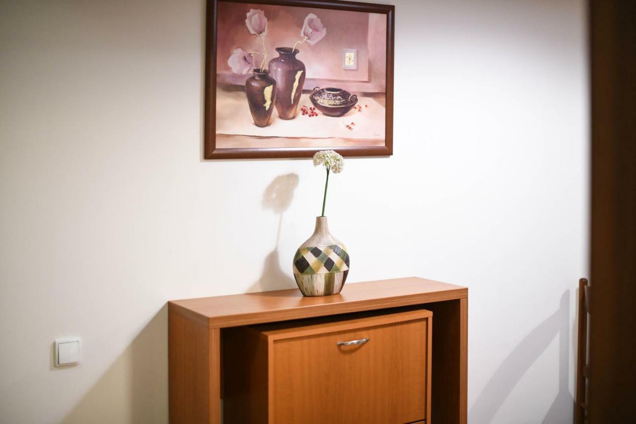 Cabrio Apart Hotel Cluj-Napoca Ngoại thất bức ảnh
