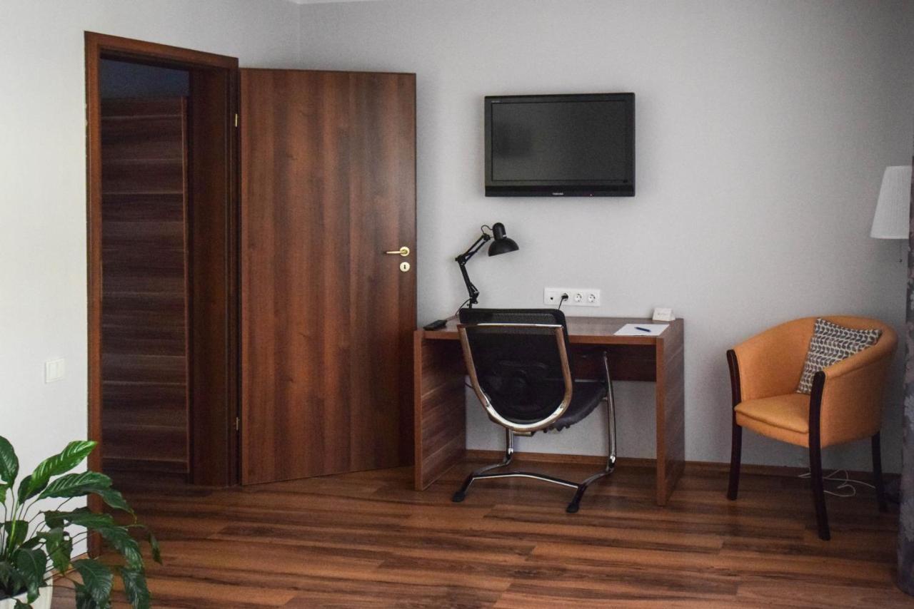 Cabrio Apart Hotel Cluj-Napoca Ngoại thất bức ảnh